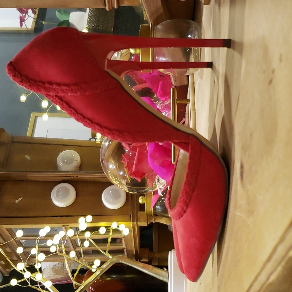 Sexy Red Pumps